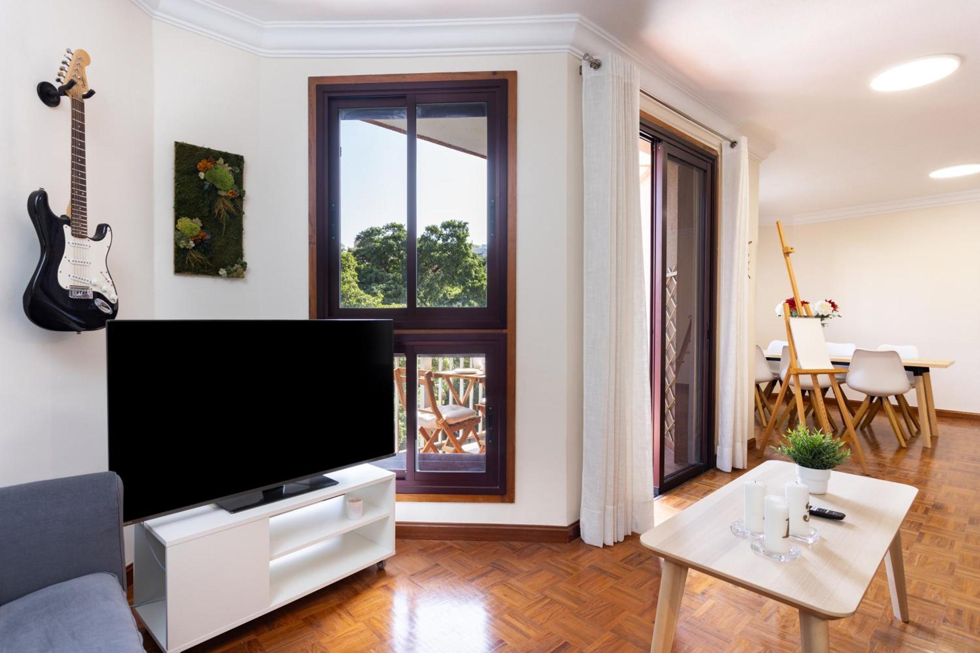 Home2Book Design & Luminous Apt Santa Cruz Center מראה חיצוני תמונה